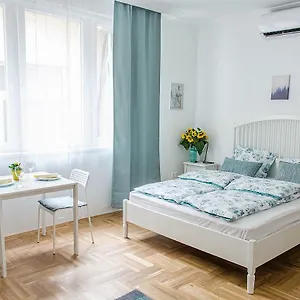 https://harrisone.inbudapesthotels.com